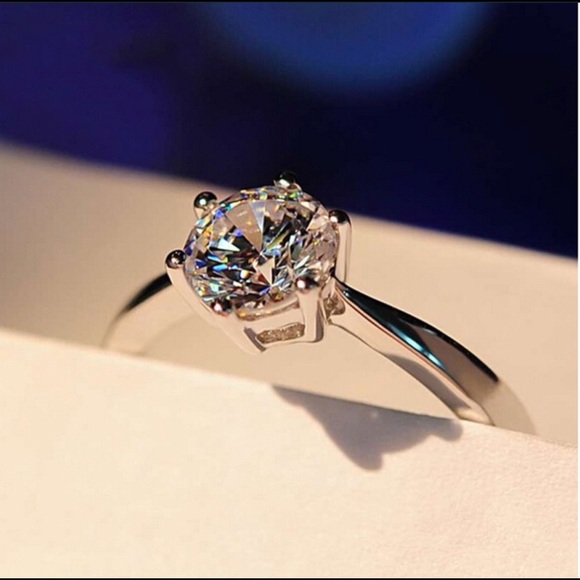 Jewelry - ❤️CZ round Sterling S. Ring❤️